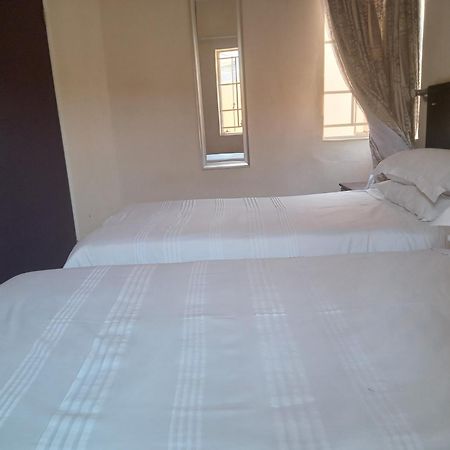 Vuya Nathi Bed And Breakfast Manzini Kültér fotó