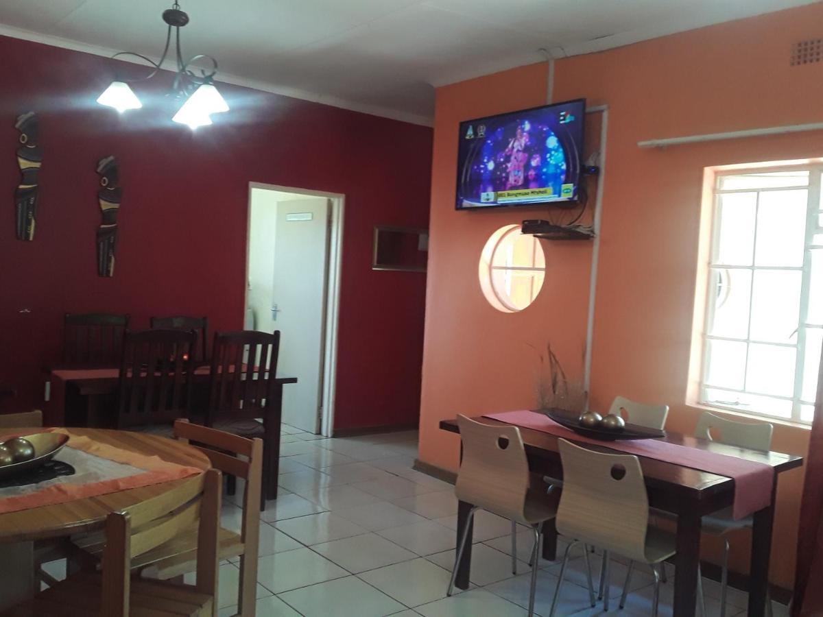 Vuya Nathi Bed And Breakfast Manzini Kültér fotó