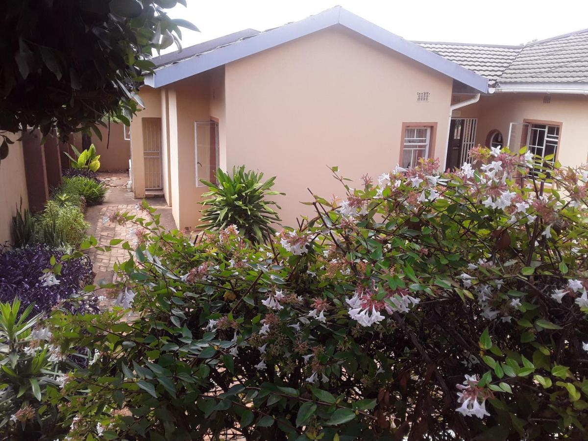Vuya Nathi Bed And Breakfast Manzini Kültér fotó